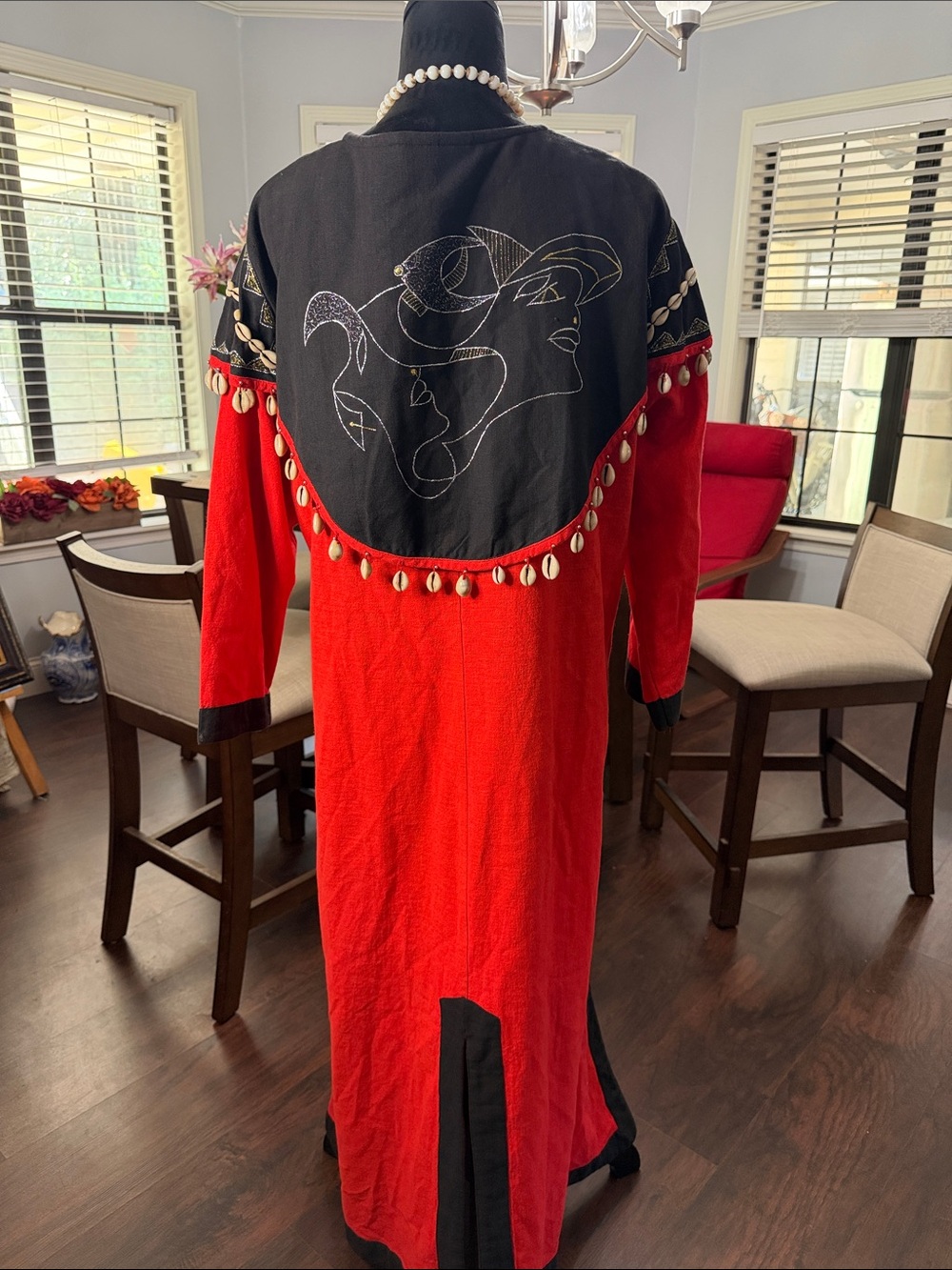 Source Unknown Red Long Sleeve Open-Front Dress with Black Trim - Picture 2 of 16